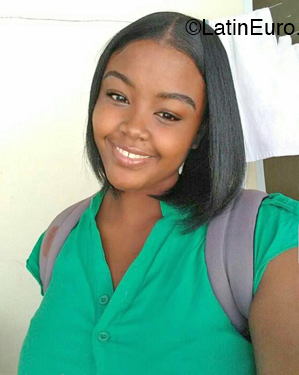 Date this delightful Dominican Republic girl Priscilia from Santo Domingo DO55031