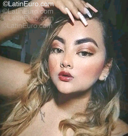 Date this pretty Venezuela girl Alondra from Caracas VE5295