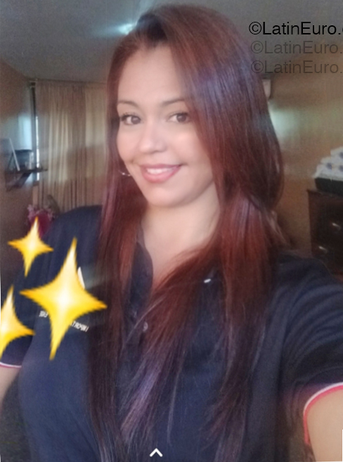 Date this sultry Venezuela girl Miam from Caracas VE5301