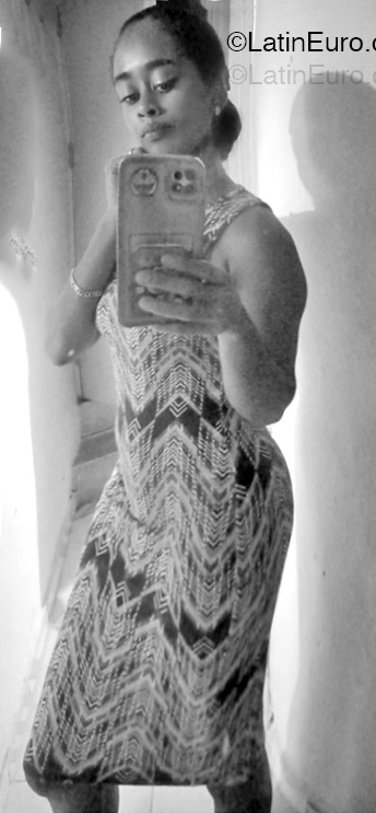 Date this gorgeous Dominican Republic girl Ursulina from Santo Domingo DO55101