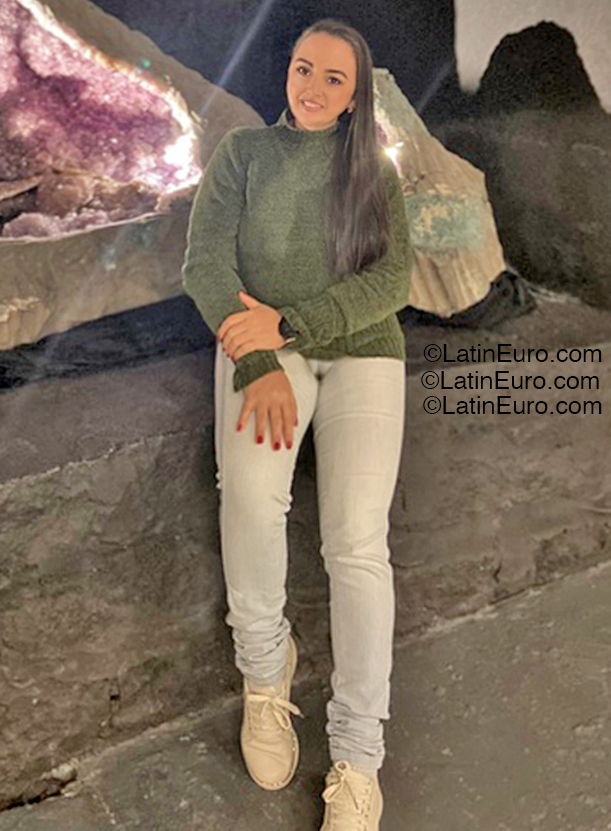 Date this foxy Brazil girl Mary from Manaus BR12365