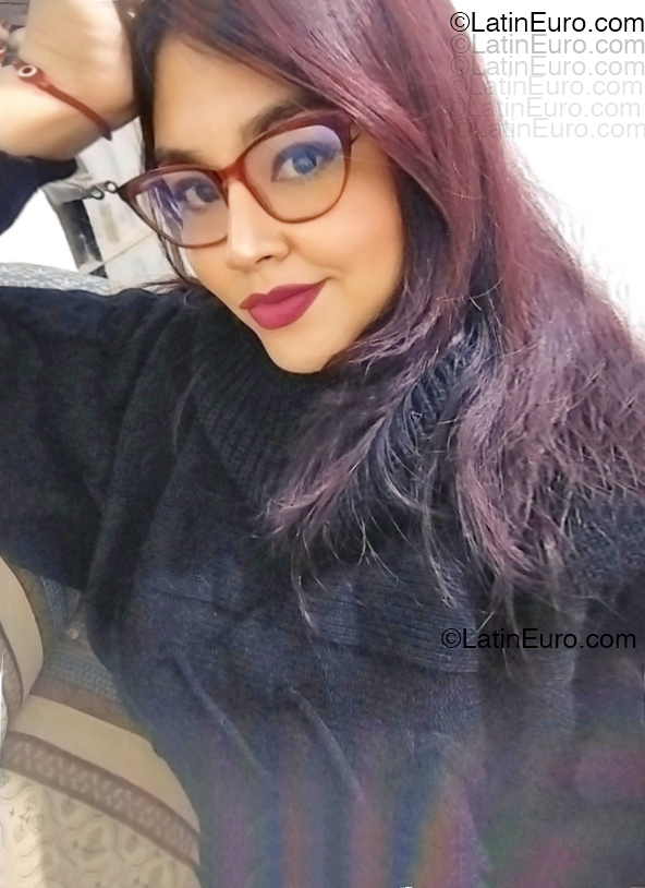 Date this delightful United States girl Fabi from  PE2144