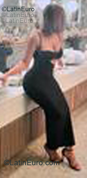 Date this charming Dominican Republic girl Lisbeth from Santo Domingo DO55367