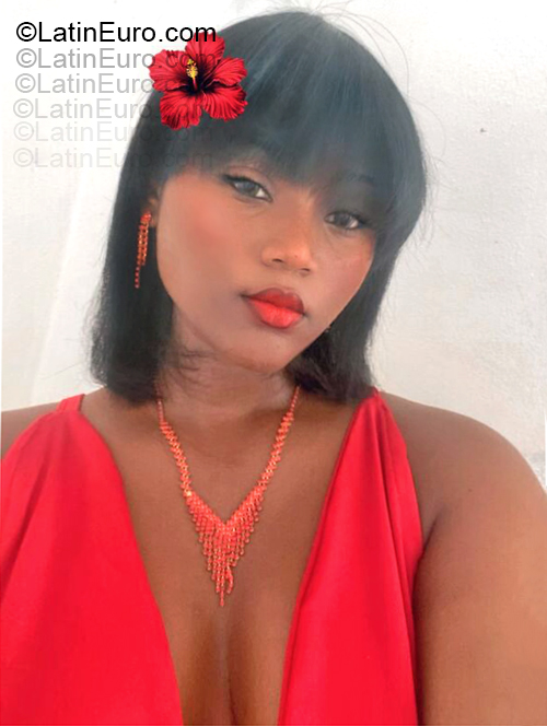 Date this georgeous Dominican Republic girl Edugry from Santo Domingo DO55375