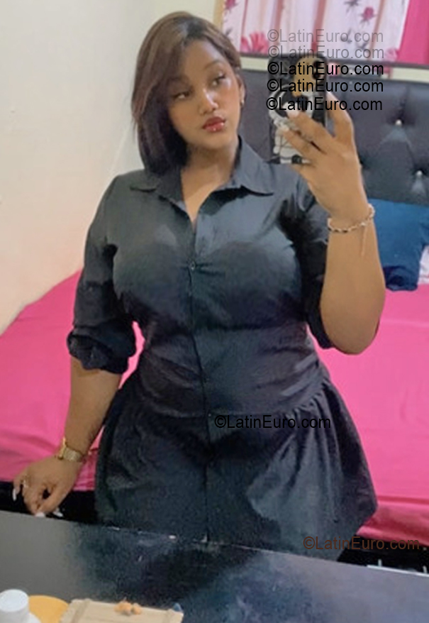 Date this tall Dominican Republic girl Marusel from Bonao DO55506