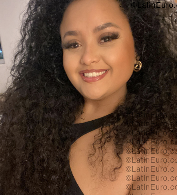 Date this fun United States girl Thays from Las Vegas US25206
