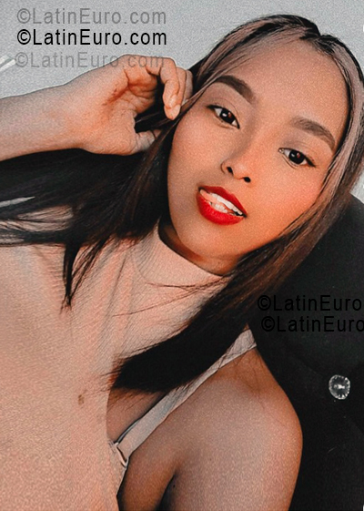 Date this fun Colombia girl Yosimar from Bogota CO33513