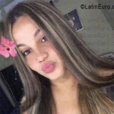 Date this charming Dominican Republic girl Slvia from San Francisco De Macoris DO55559