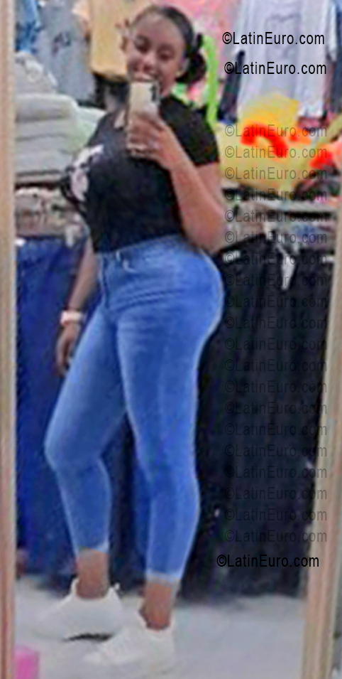 Date this stunning Guyana girl Glenda from Guyana GY32