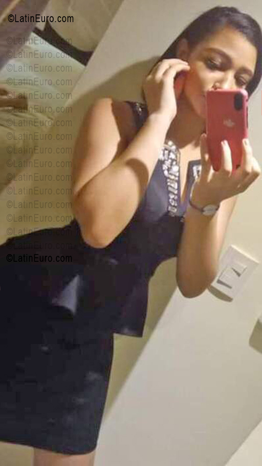 Date this voluptuous Dominican Republic girl Noelia from Santo Domingo Este &amp;nbsp;(santo Domingo) DO55644
