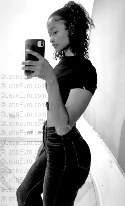 Date this fun Dominican Republic girl Jade from Santo Domingo DO55667