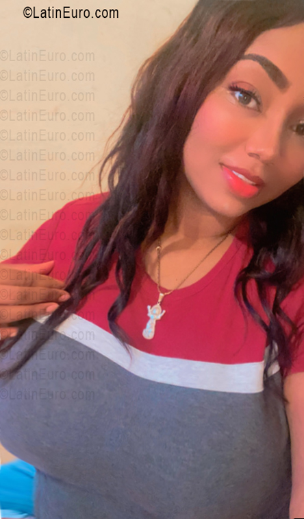 Date this lovely Dominican Republic girl Maurelys from Santo Domingo DO55796