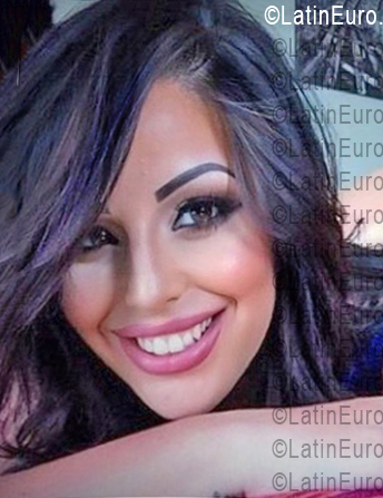 Date this gorgeous Dominican Republic girl Roniela from Santo Domingo DO55799