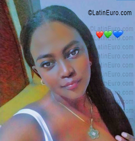 Date this charming Dominican Republic girl Selena from Santos Domingo DO55894