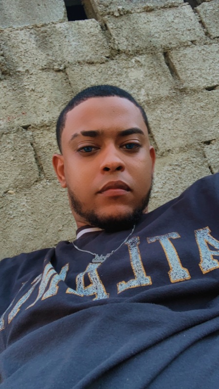 Date this tall United States man Ariel from Manhattan US25333