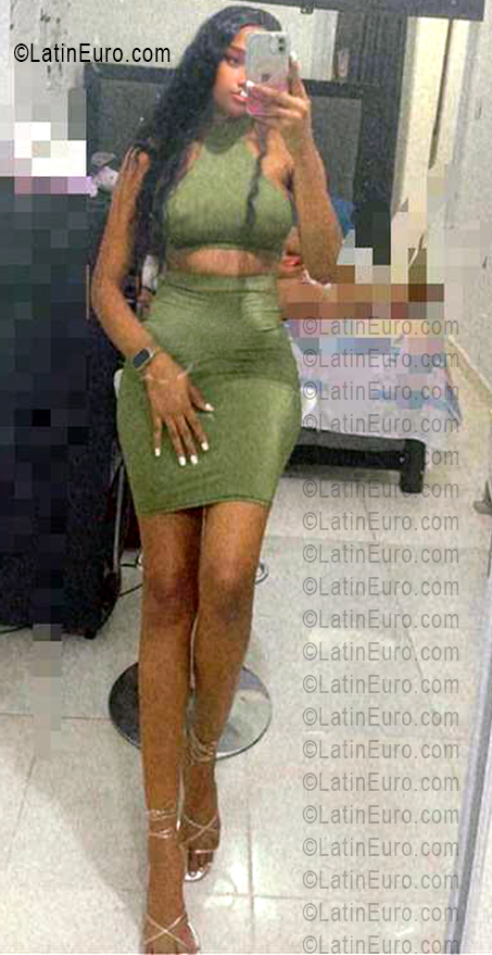 Date this athletic Dominican Republic girl Merlys from Santo Domingo DO56038