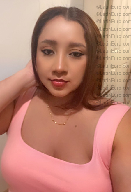 Date this funny Panama girl Carissa from Panama City PA1426