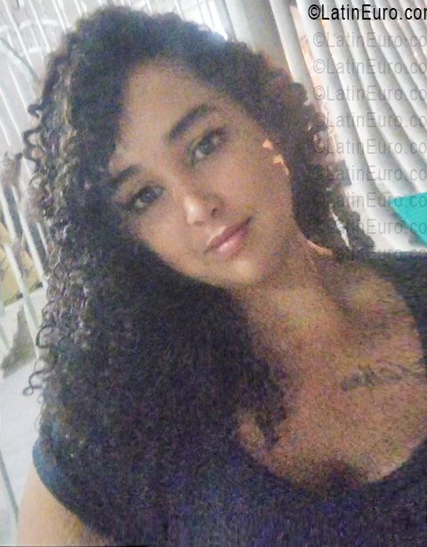 Date this georgeous Colombia girl Malidely from Barranquilla CO33657