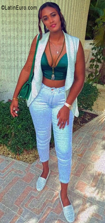 Date this charming Dominican Republic girl Manuela from Santo Domingo DO56207