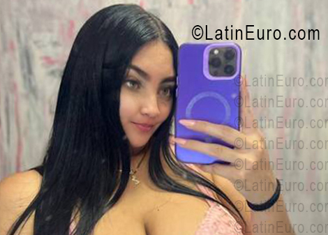 Date this attractive Venezuela girl Zunyeli from Anzoategui VE5620