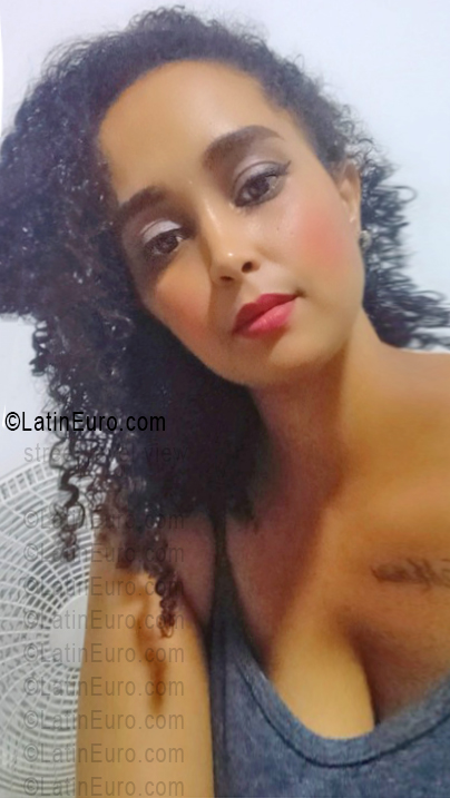 Date this fun Colombia girl Maidely from Barranquilla CO33717