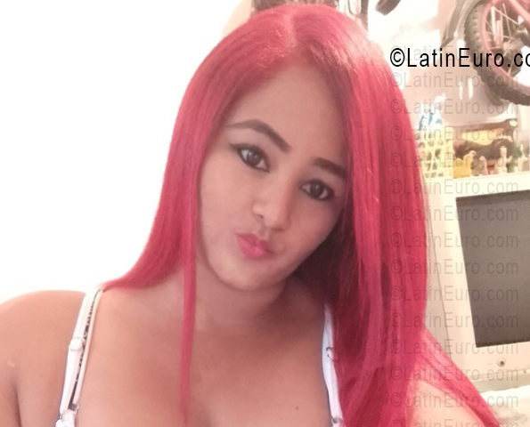 Date this athletic Venezuela girl Bileidi from Valencia VE5625