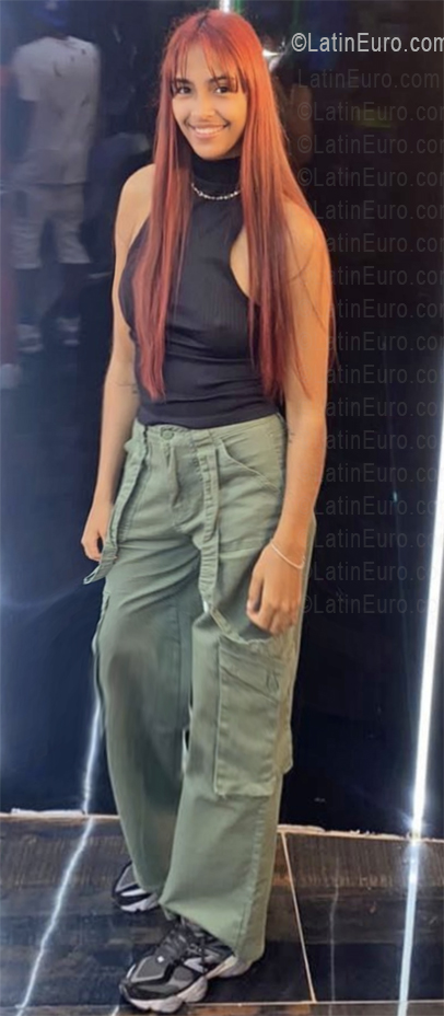Date this beautiful Dominican Republic girl Naylea from Peralta DO56341