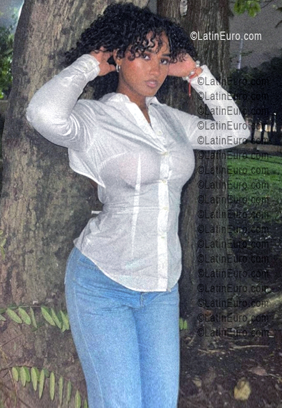 Date this good-looking Dominican Republic girl Abigail from La Romana DO56347