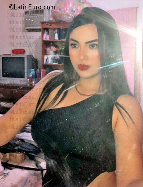 Date this sensual Venezuela girl Isabel from Barquisimeto VE5642