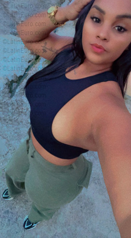 Date this good-looking Dominican Republic girl Yokasta from Santo Domingo DO56478