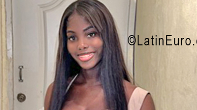Date this cute Dominican Republic girl Natalia from Romana DO56494