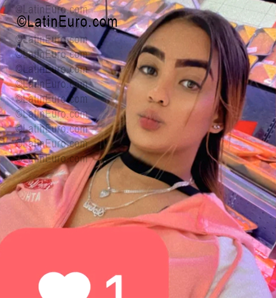 Date this delightful Dominican Republic girl Stephanie from Santo Domingo DO56511
