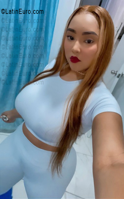 Date this voluptuous Dominican Republic girl GEORGELINA from Rep Dom DO56631