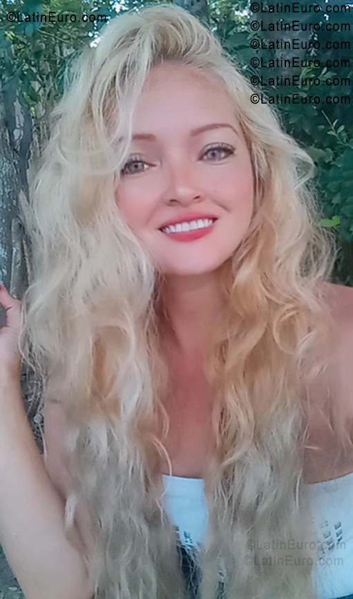 Date this sensual Colombia girl Jeins from Monteria CO33768