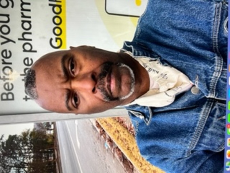 Date this tall United States man ISAIAH from Bonaire US25613