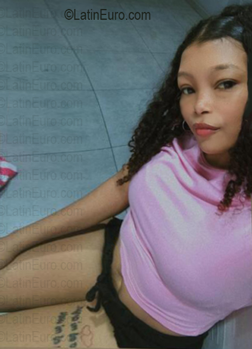 Date this delightful Honduras girl Damaris from La Ceiba HN3015