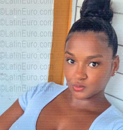 Date this sultry Dominican Republic girl Leandri from Santo Domingo DO56837