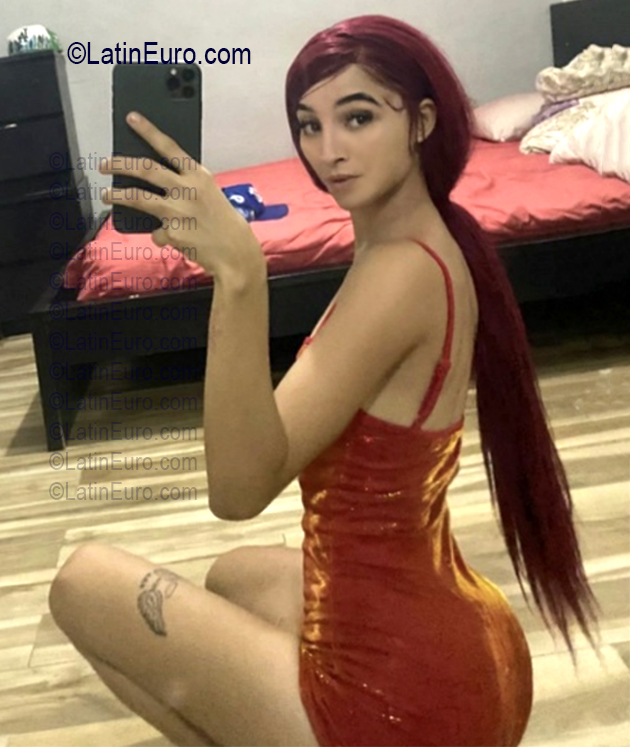 Date this pretty Dominican Republic girl Hababe from Bavaro DO56845