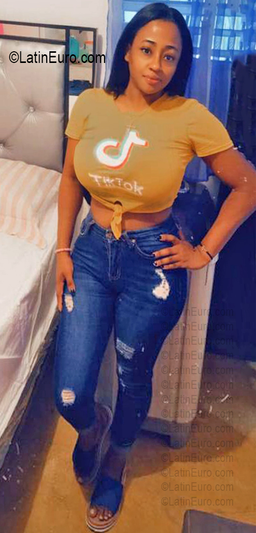 Date this sultry Dominican Republic girl Sheila from Puerto Plata DO56918