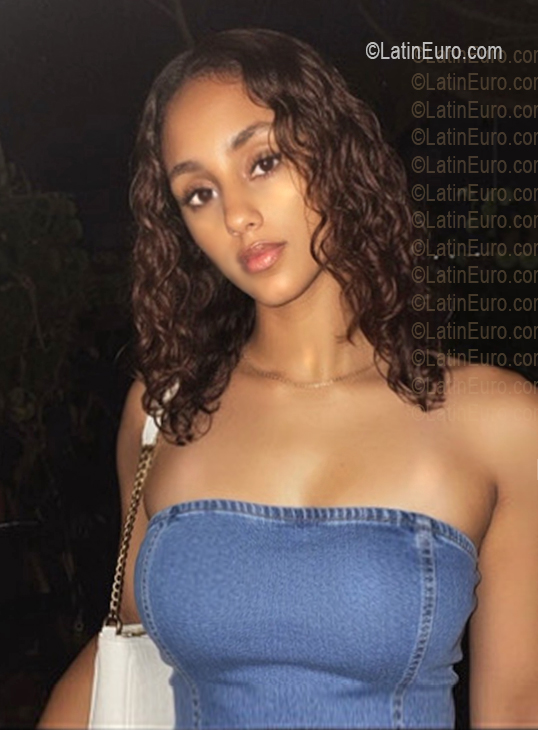 Date this exotic Dominican Republic girl Mariel from La Vega DO56970