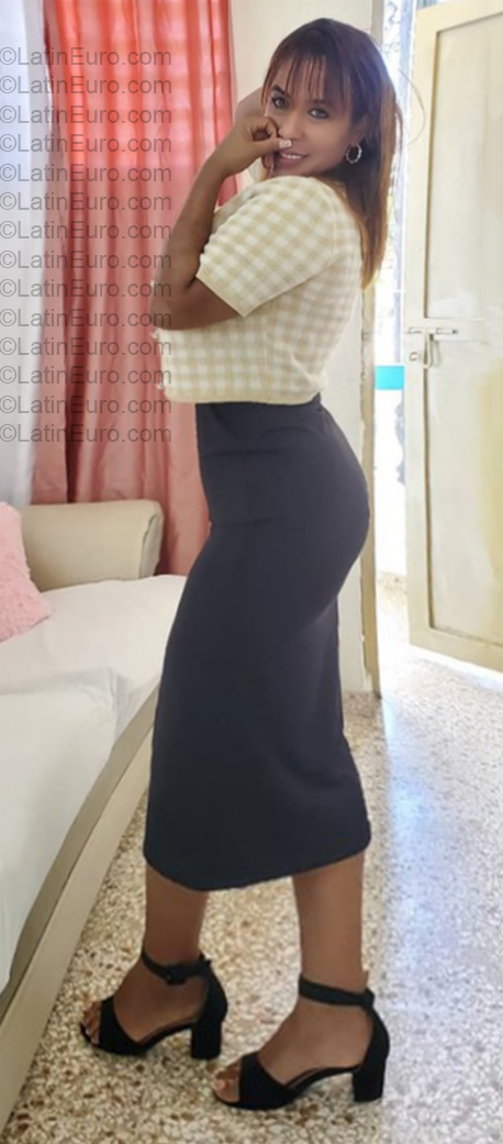 Date this lovely Dominican Republic girl Soribel from Santo Domingo DO57054