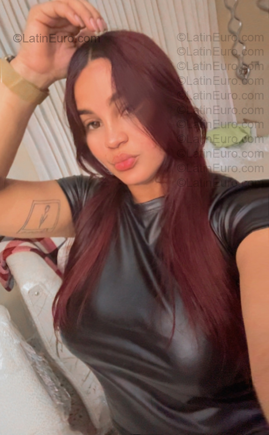 Date this foxy Dominican Republic girl Erika from San Francisco De Macoris DO57060