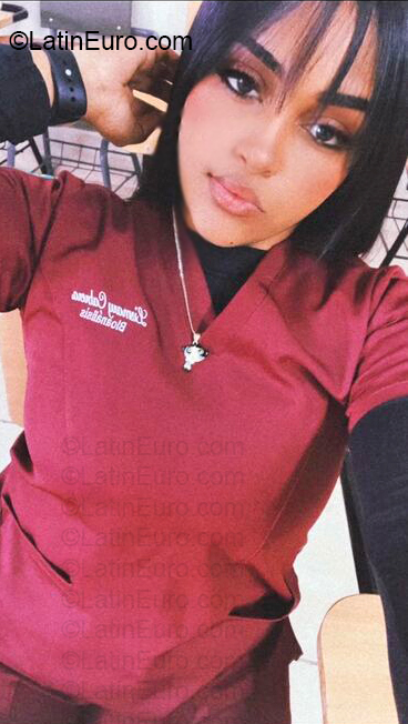 Date this nice looking Dominican Republic girl Lismary from Santiago DO57064