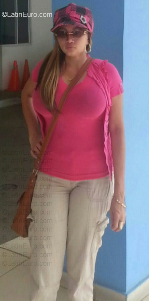 Date this sensual Panama girl Patricia from Panama PA1442
