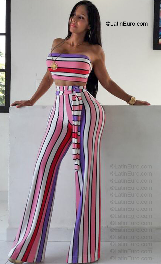 Date this fun Colombia girl BELLA_DAMA from Bucaramanga CO33894