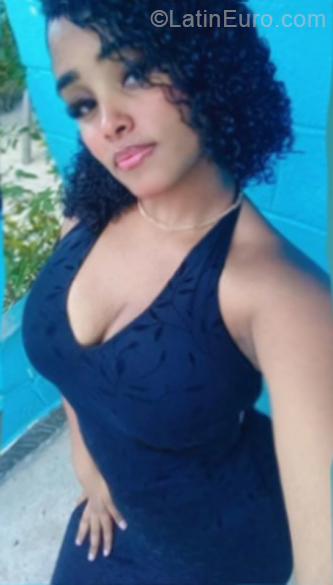 Date this passionate Dominican Republic girl Melany from La Romana DO57252