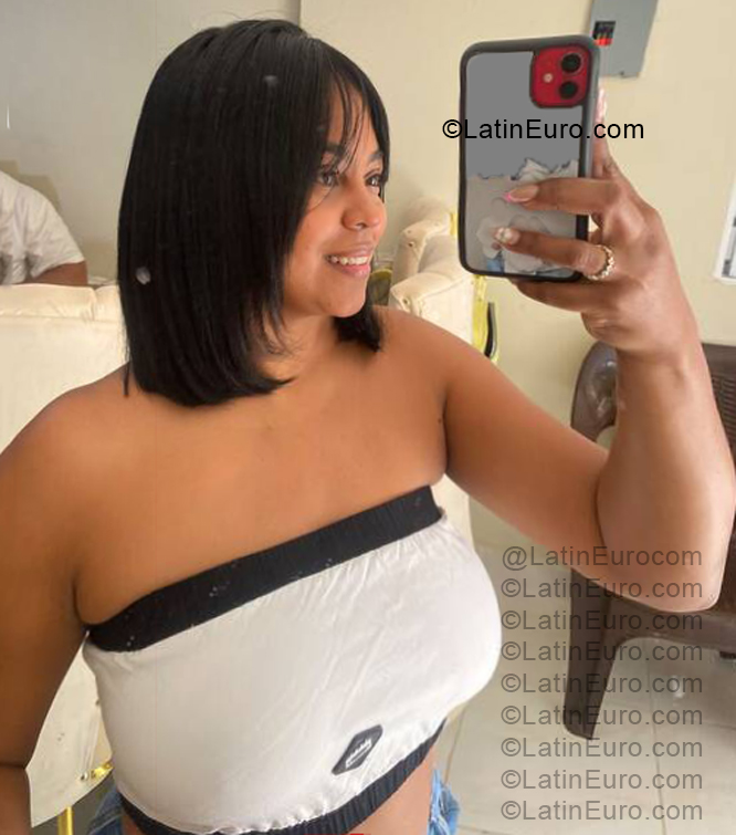 Date this tall Dominican Republic girl Rous from Distrito Nacional DO57288