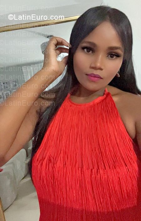 Date this georgeous Dominican Republic girl Cami from Santo Domingo DO57319
